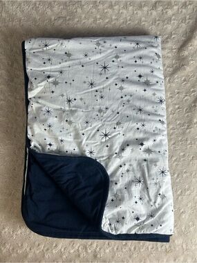 Honest Baby Blue Starburst Stars Blanket Reversible Quilt Throw White Gray